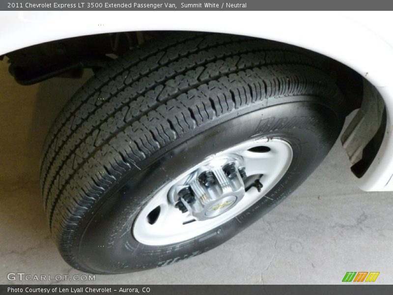 Summit White / Neutral 2011 Chevrolet Express LT 3500 Extended Passenger Van