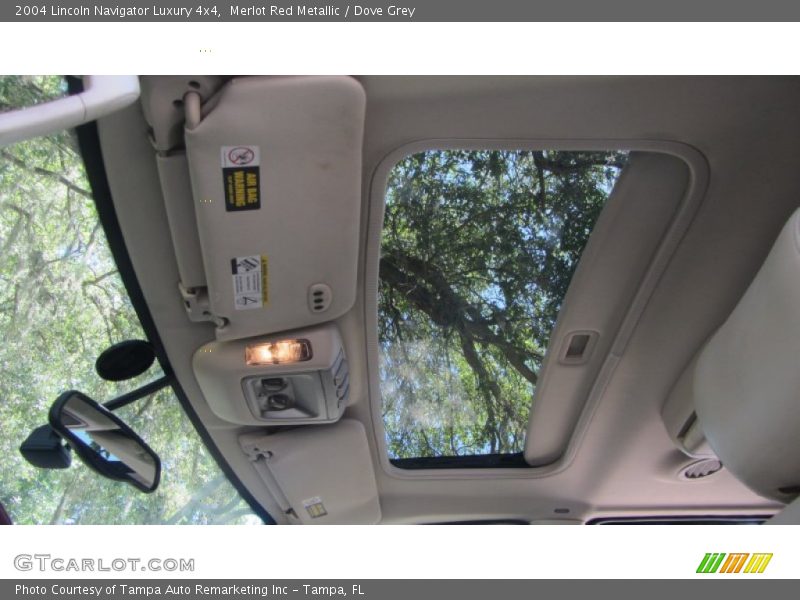 Merlot Red Metallic / Dove Grey 2004 Lincoln Navigator Luxury 4x4