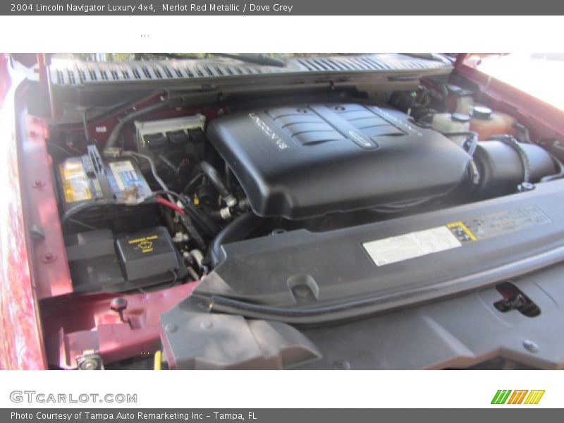 Merlot Red Metallic / Dove Grey 2004 Lincoln Navigator Luxury 4x4