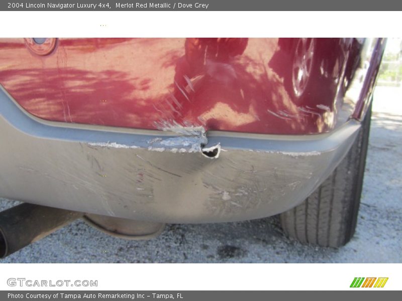 Merlot Red Metallic / Dove Grey 2004 Lincoln Navigator Luxury 4x4