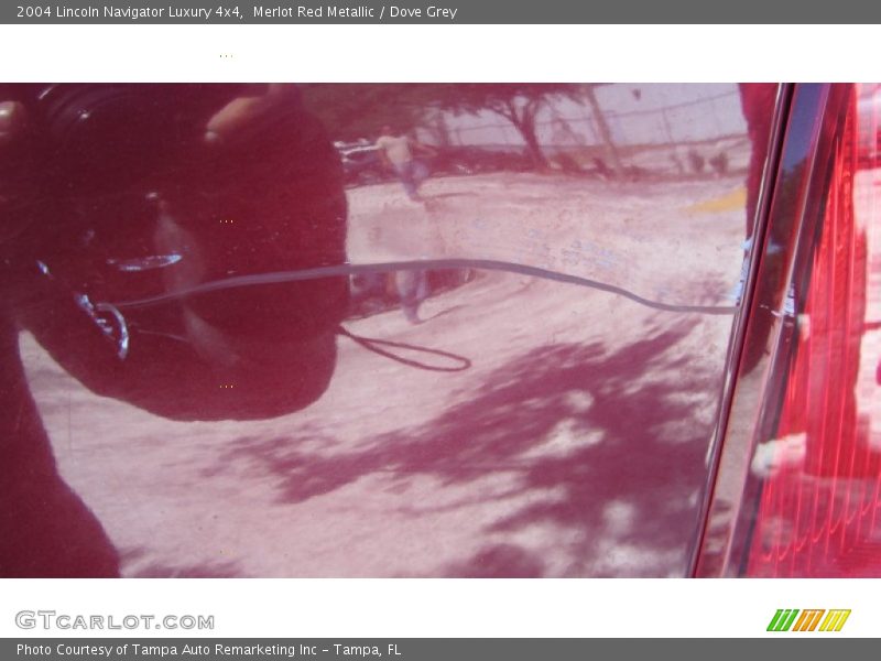 Merlot Red Metallic / Dove Grey 2004 Lincoln Navigator Luxury 4x4