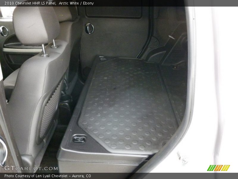 Arctic White / Ebony 2010 Chevrolet HHR LS Panel