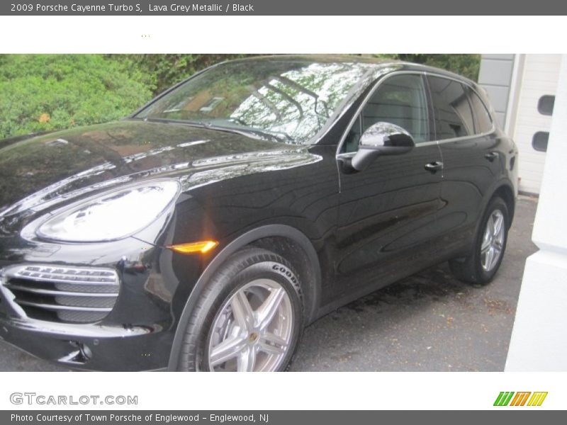 Lava Grey Metallic / Black 2009 Porsche Cayenne Turbo S