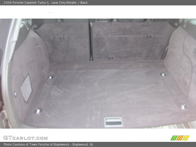 Lava Grey Metallic / Black 2009 Porsche Cayenne Turbo S