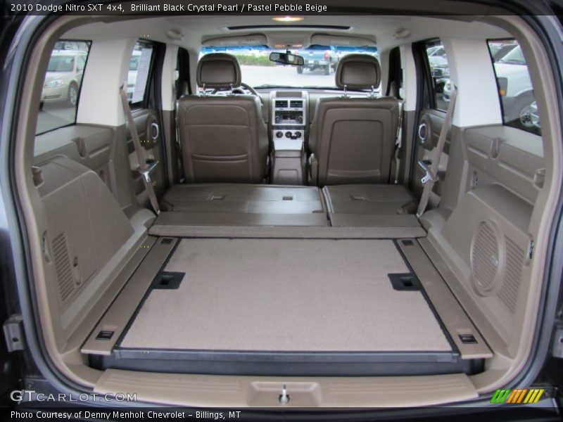  2010 Nitro SXT 4x4 Trunk