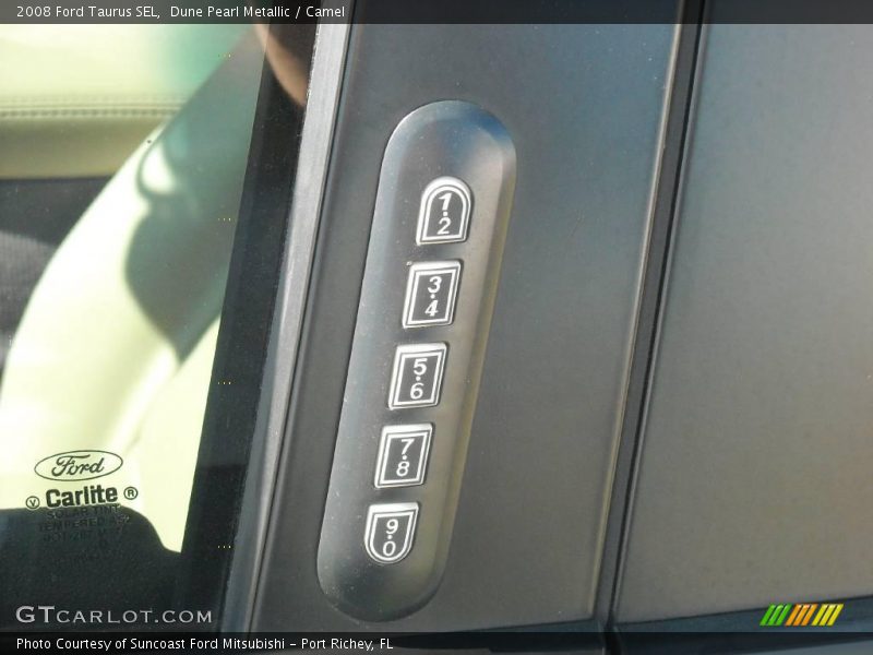 Dune Pearl Metallic / Camel 2008 Ford Taurus SEL