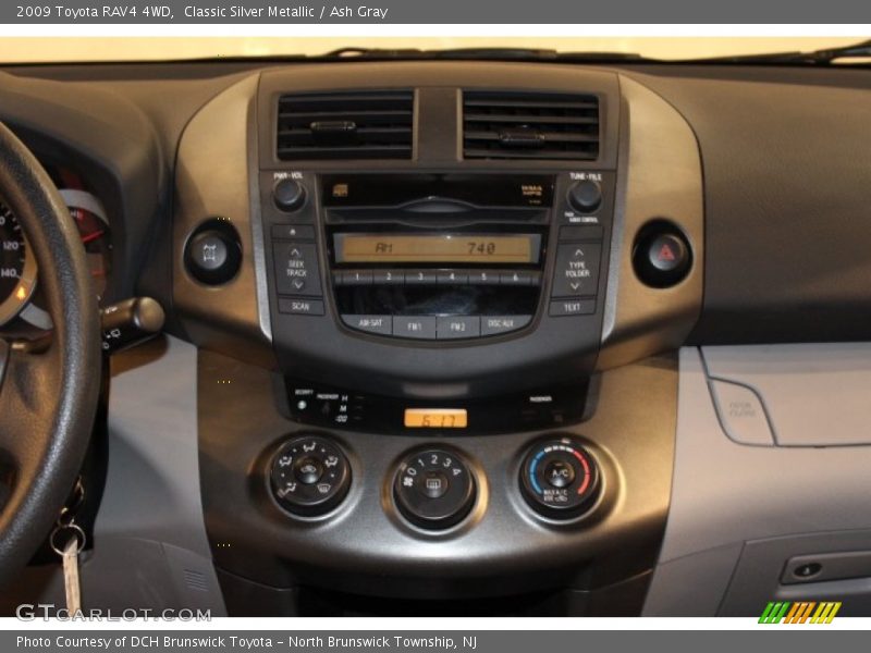 Classic Silver Metallic / Ash Gray 2009 Toyota RAV4 4WD