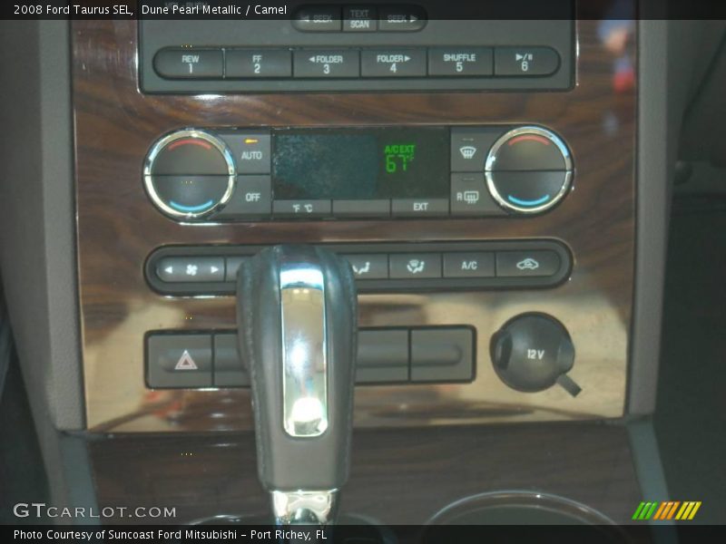 Dune Pearl Metallic / Camel 2008 Ford Taurus SEL