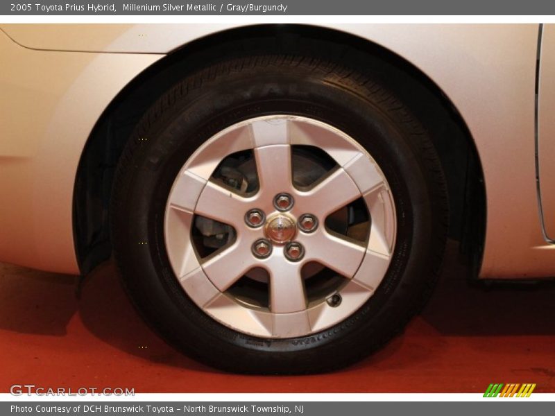 Millenium Silver Metallic / Gray/Burgundy 2005 Toyota Prius Hybrid