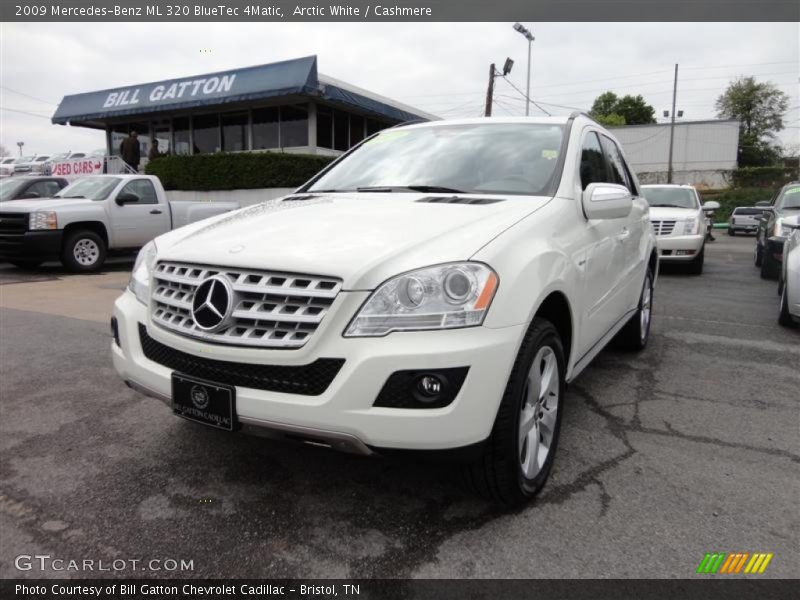 Arctic White / Cashmere 2009 Mercedes-Benz ML 320 BlueTec 4Matic