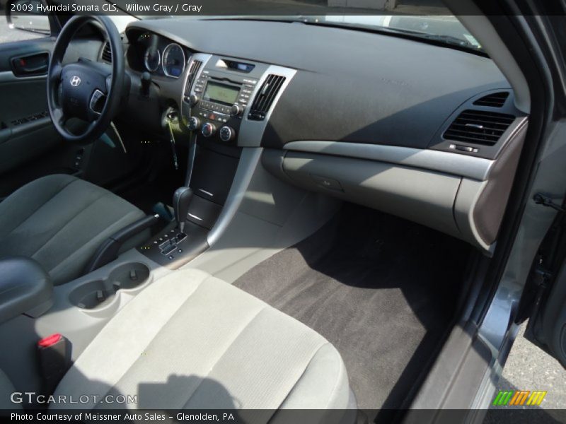 Willow Gray / Gray 2009 Hyundai Sonata GLS