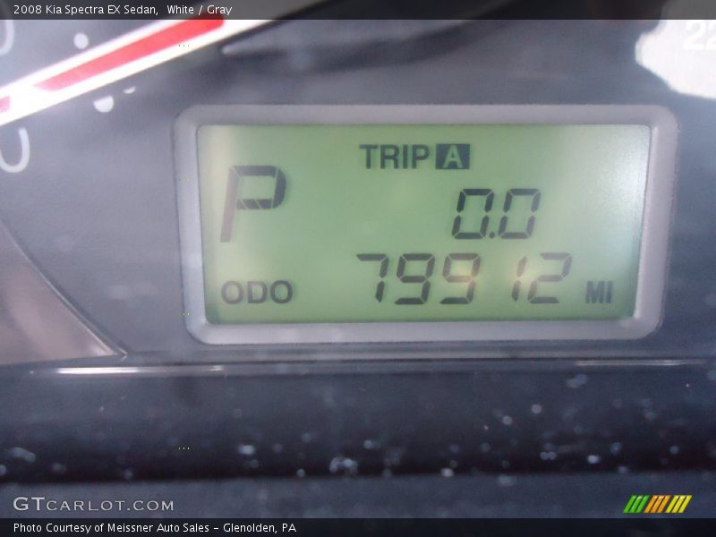 White / Gray 2008 Kia Spectra EX Sedan