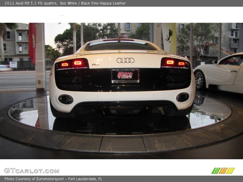 Ibis White / Black Fine Nappa Leather 2011 Audi R8 5.2 FSI quattro