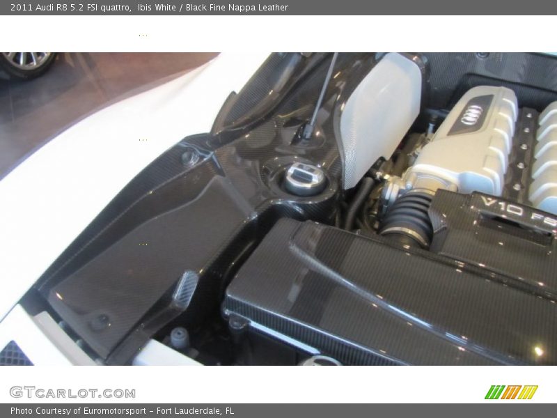 Ibis White / Black Fine Nappa Leather 2011 Audi R8 5.2 FSI quattro