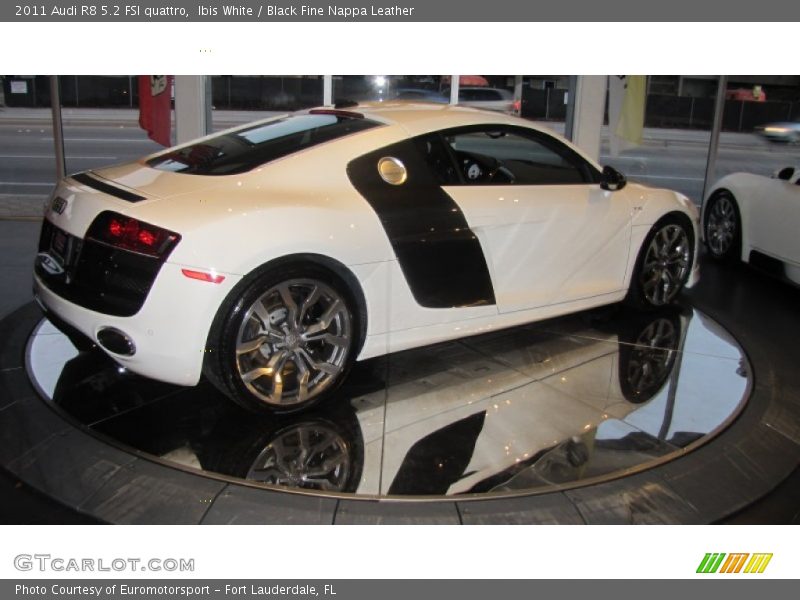 Ibis White / Black Fine Nappa Leather 2011 Audi R8 5.2 FSI quattro