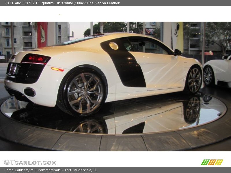 Ibis White / Black Fine Nappa Leather 2011 Audi R8 5.2 FSI quattro