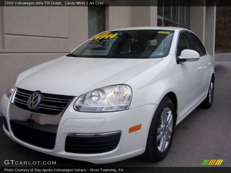 Candy White / Art Grey 2009 Volkswagen Jetta TDI Sedan