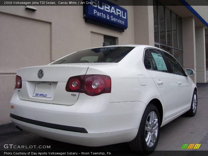 Candy White / Art Grey 2009 Volkswagen Jetta TDI Sedan