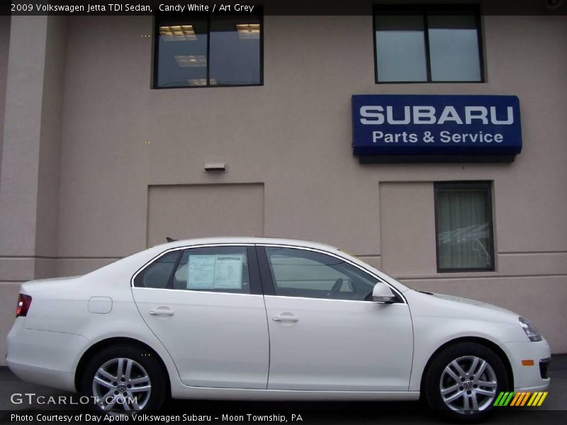 Candy White / Art Grey 2009 Volkswagen Jetta TDI Sedan