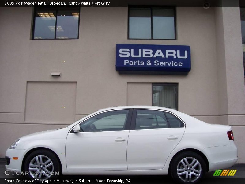 Candy White / Art Grey 2009 Volkswagen Jetta TDI Sedan