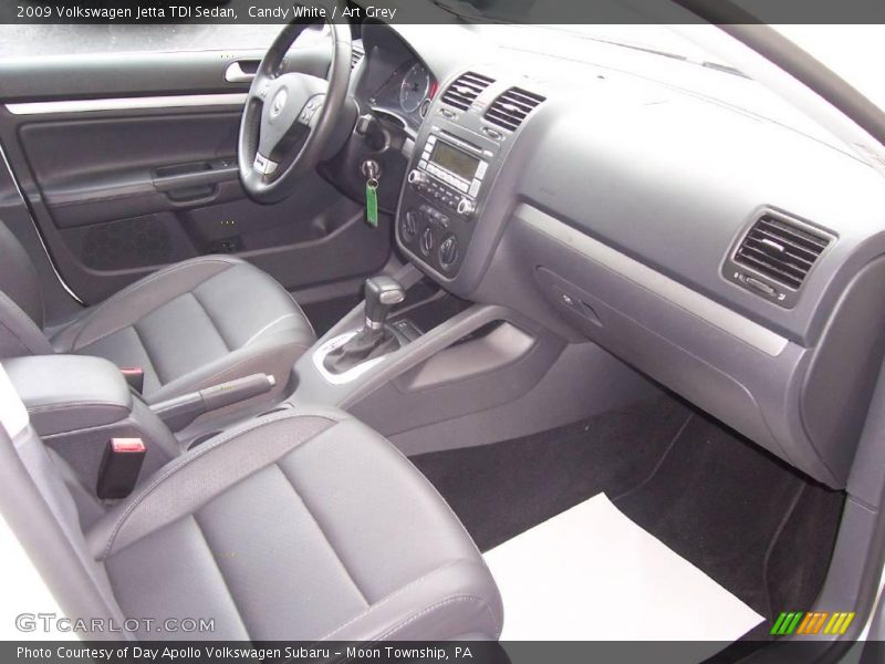 Candy White / Art Grey 2009 Volkswagen Jetta TDI Sedan