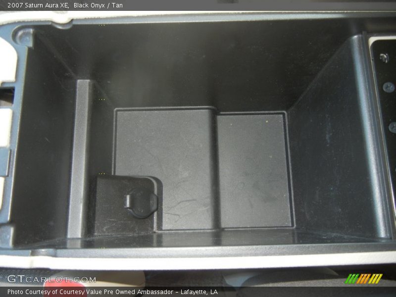 Black Onyx / Tan 2007 Saturn Aura XE