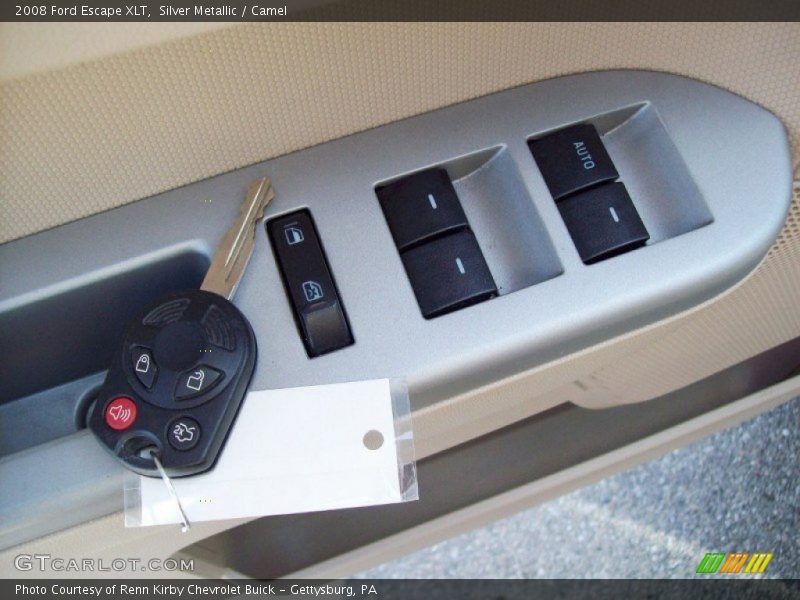 Silver Metallic / Camel 2008 Ford Escape XLT