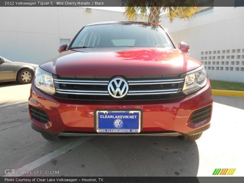 Wild Cherry Metallic / Black 2012 Volkswagen Tiguan S