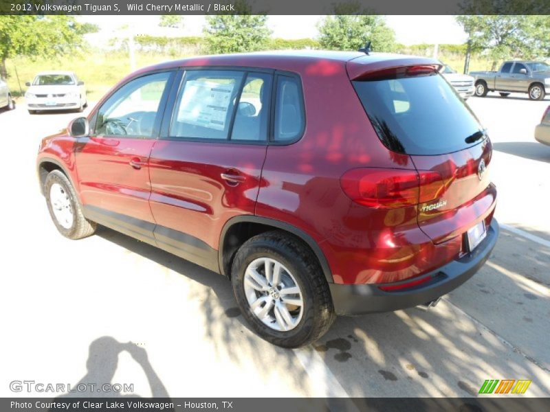 Wild Cherry Metallic / Black 2012 Volkswagen Tiguan S
