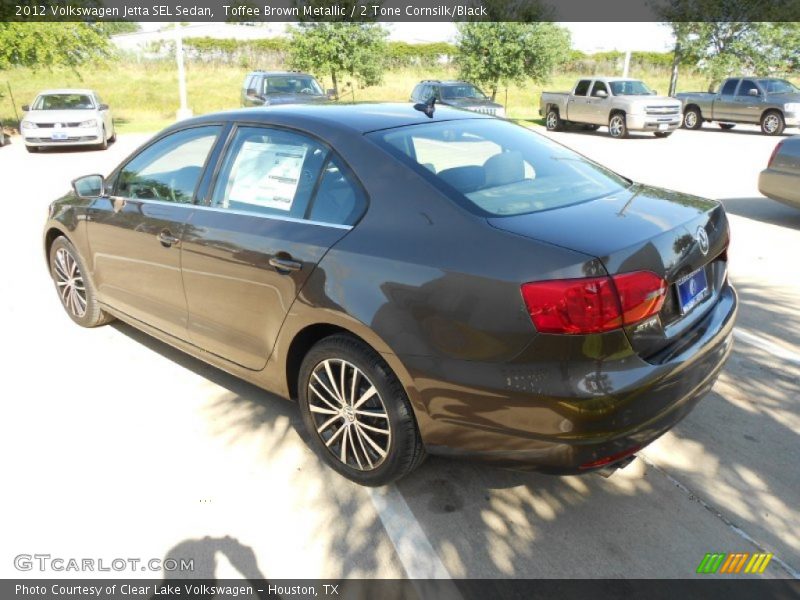 Toffee Brown Metallic / 2 Tone Cornsilk/Black 2012 Volkswagen Jetta SEL Sedan