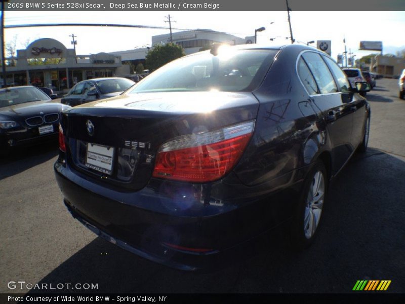 Deep Sea Blue Metallic / Cream Beige 2009 BMW 5 Series 528xi Sedan