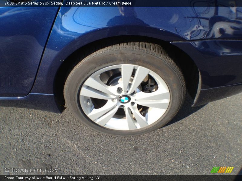 Deep Sea Blue Metallic / Cream Beige 2009 BMW 5 Series 528xi Sedan