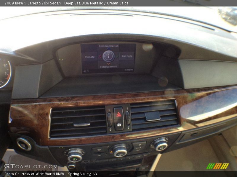 Deep Sea Blue Metallic / Cream Beige 2009 BMW 5 Series 528xi Sedan