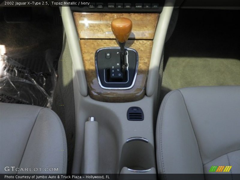 Topaz Metallic / Ivory 2002 Jaguar X-Type 2.5