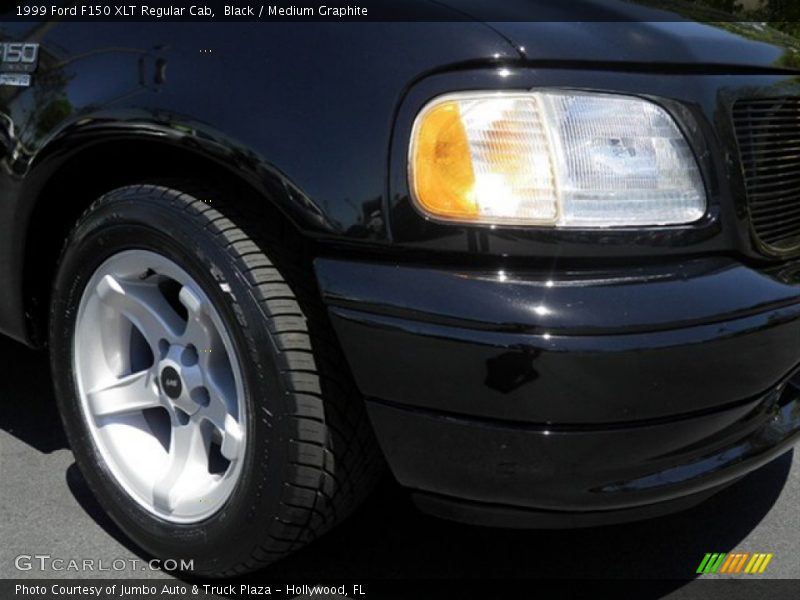 Black / Medium Graphite 1999 Ford F150 XLT Regular Cab