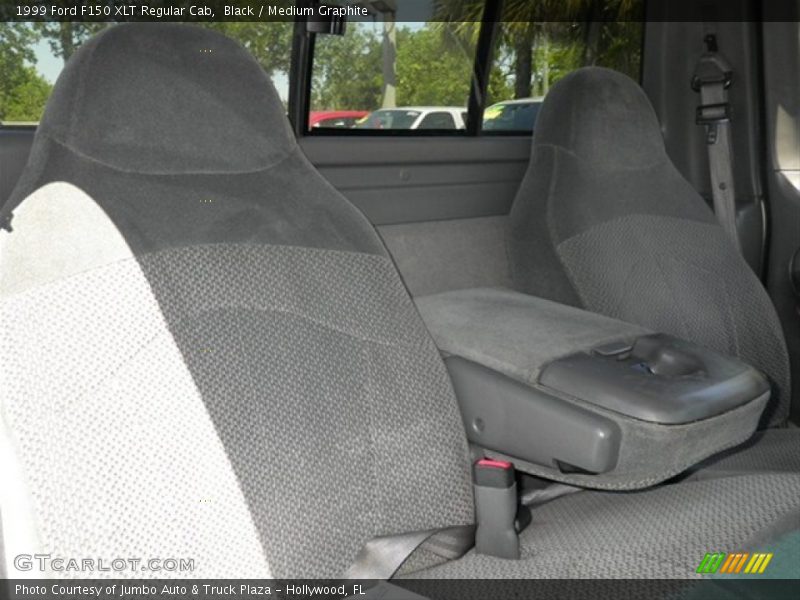 Black / Medium Graphite 1999 Ford F150 XLT Regular Cab