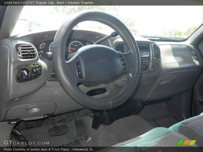 Black / Medium Graphite 1999 Ford F150 XLT Regular Cab