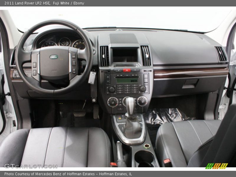 Fuji White / Ebony 2011 Land Rover LR2 HSE