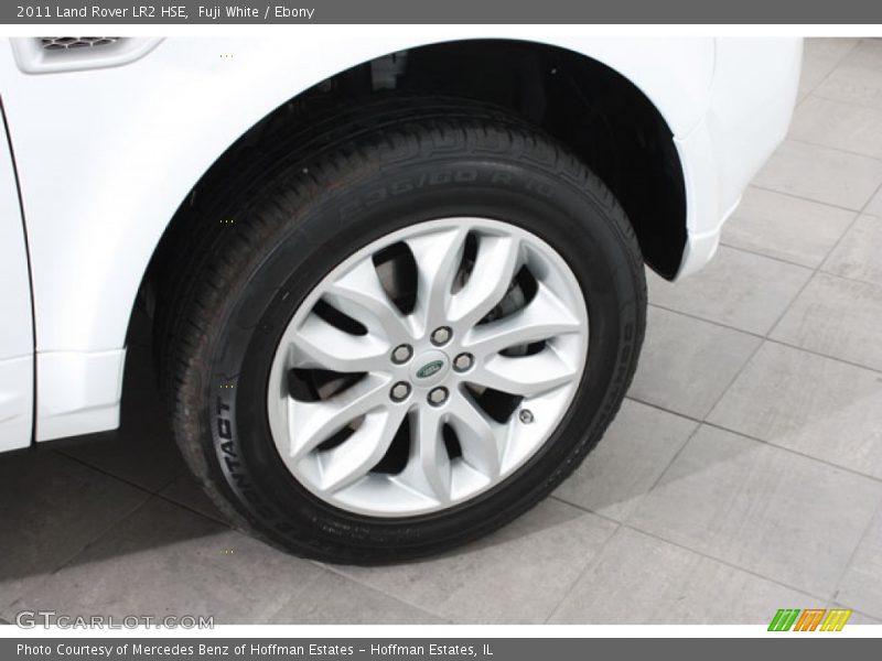 Fuji White / Ebony 2011 Land Rover LR2 HSE