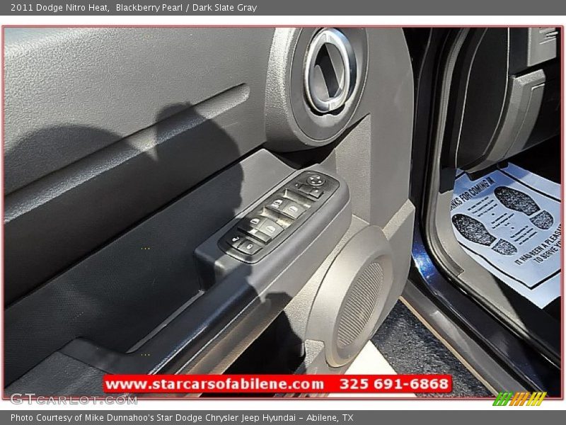Blackberry Pearl / Dark Slate Gray 2011 Dodge Nitro Heat