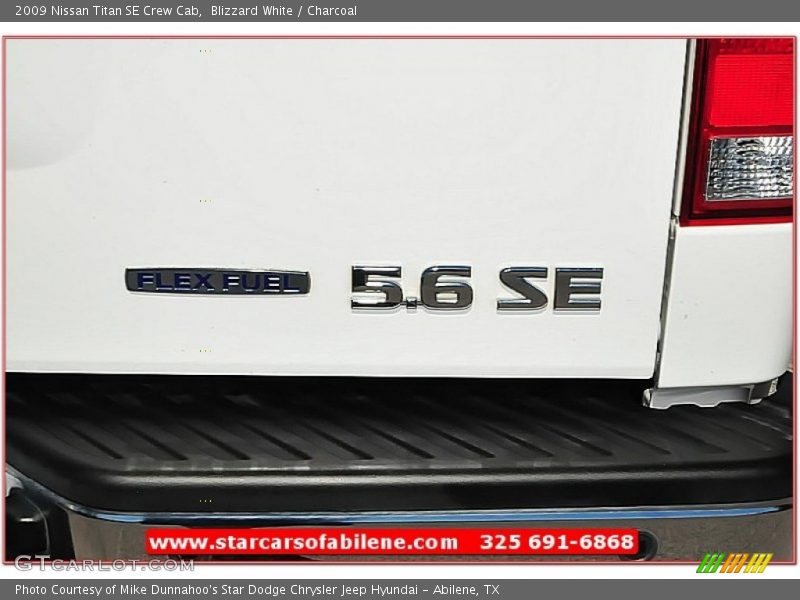 Blizzard White / Charcoal 2009 Nissan Titan SE Crew Cab