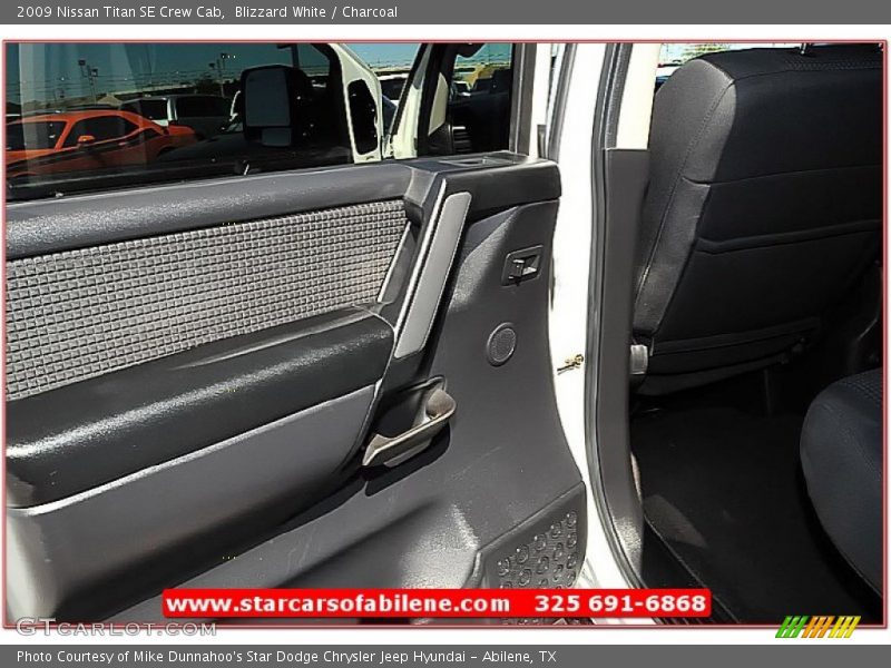 Blizzard White / Charcoal 2009 Nissan Titan SE Crew Cab