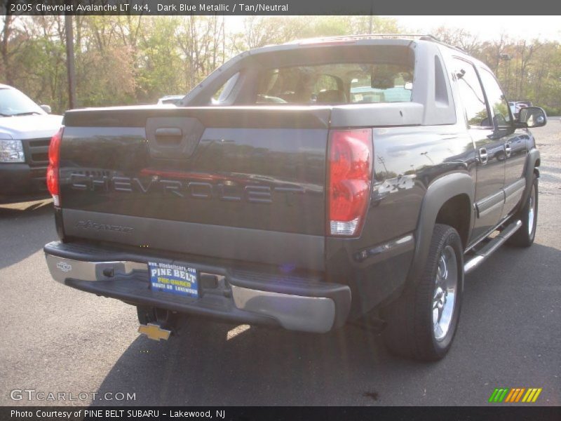 Dark Blue Metallic / Tan/Neutral 2005 Chevrolet Avalanche LT 4x4