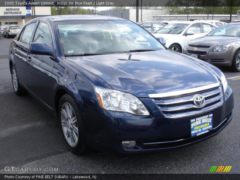 Indigo Ink Blue Pearl / Light Gray 2005 Toyota Avalon Limited