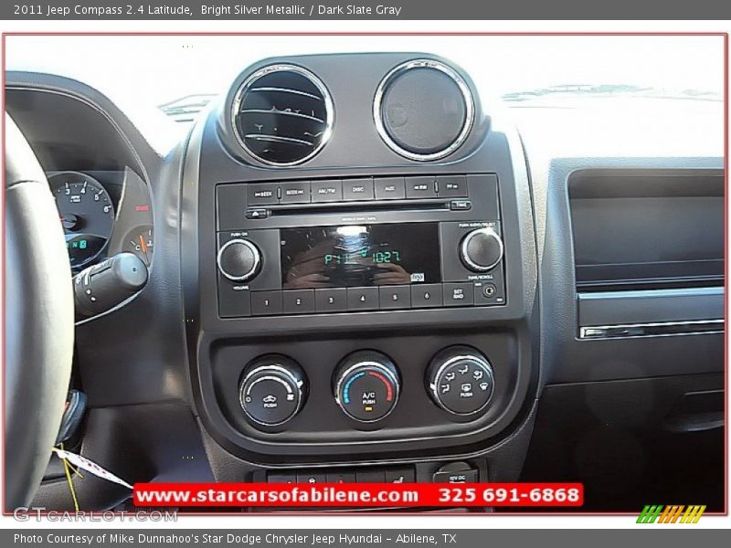Bright Silver Metallic / Dark Slate Gray 2011 Jeep Compass 2.4 Latitude