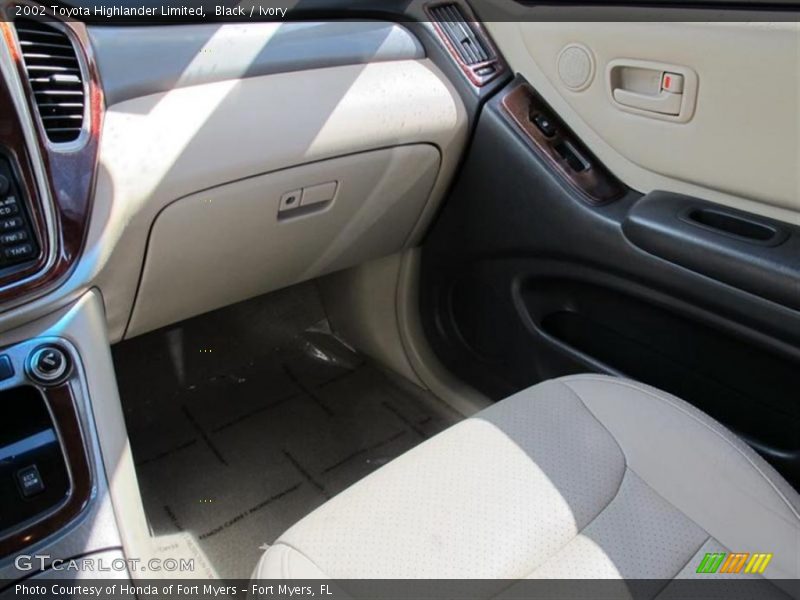 Black / Ivory 2002 Toyota Highlander Limited