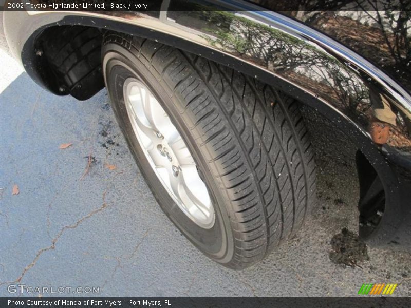 Black / Ivory 2002 Toyota Highlander Limited