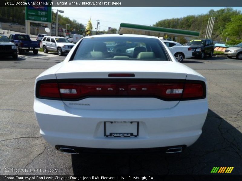 Bright White / Black/Light Frost Beige 2011 Dodge Charger Rallye