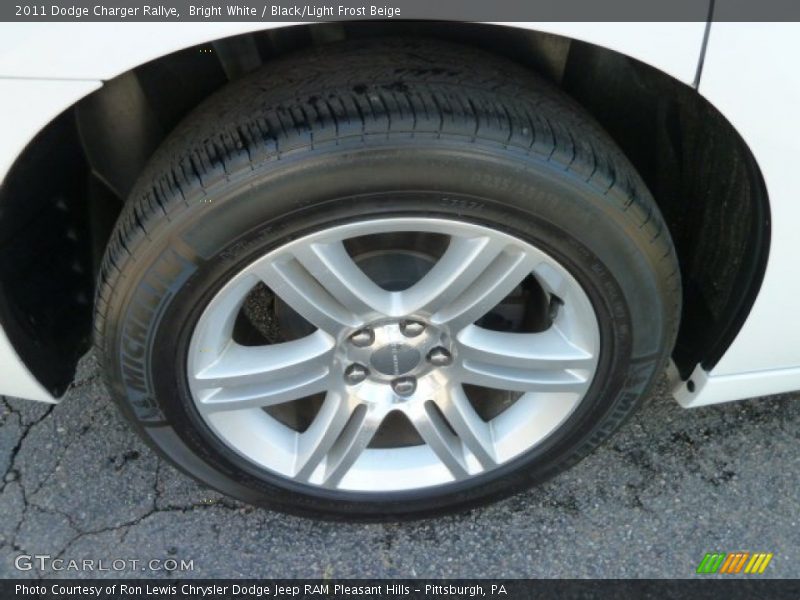 Bright White / Black/Light Frost Beige 2011 Dodge Charger Rallye