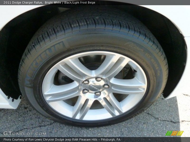 Bright White / Black/Light Frost Beige 2011 Dodge Charger Rallye